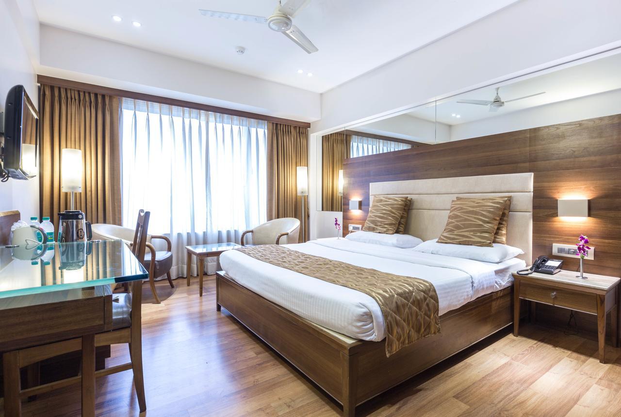 The Royal Orchid Hotel, Chembur Мумбаи Экстерьер фото
